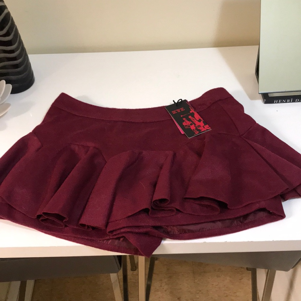 Maroon skort